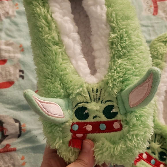 NWOT star wars Christmas slippers - Picture 3 of 3